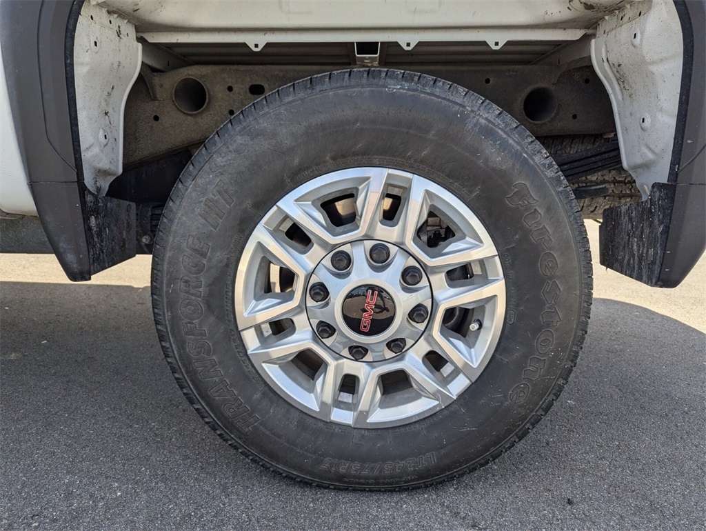 2024 GMC Sierra 2500HD Pro Image 9 of 29