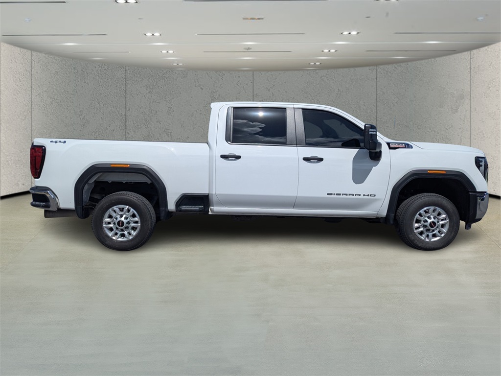 2024 GMC Sierra 2500HD Pro Image 4 of 29