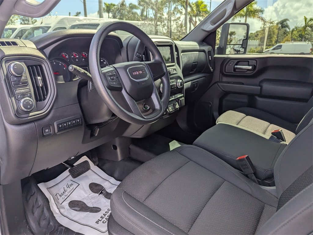 2024 GMC Sierra 2500HD Pro Image 22 of 29