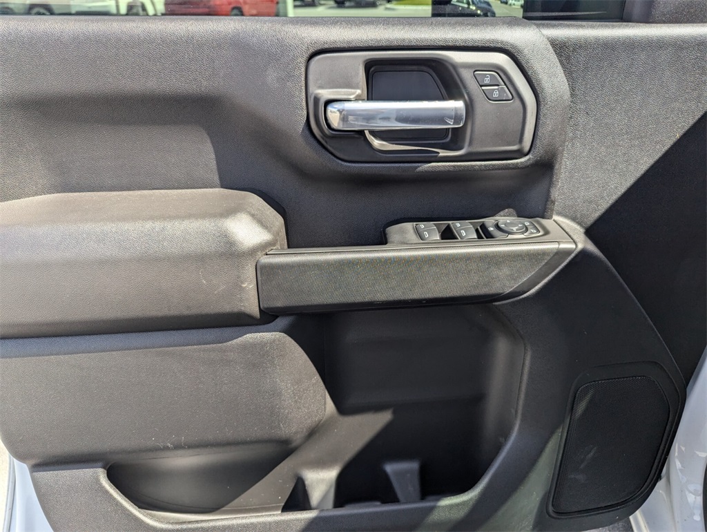 2024 GMC Sierra 2500HD Pro Image 25 of 29