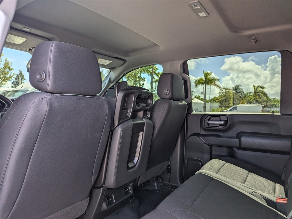 2024 GMC Sierra 2500HD Pro Image 16 of 29