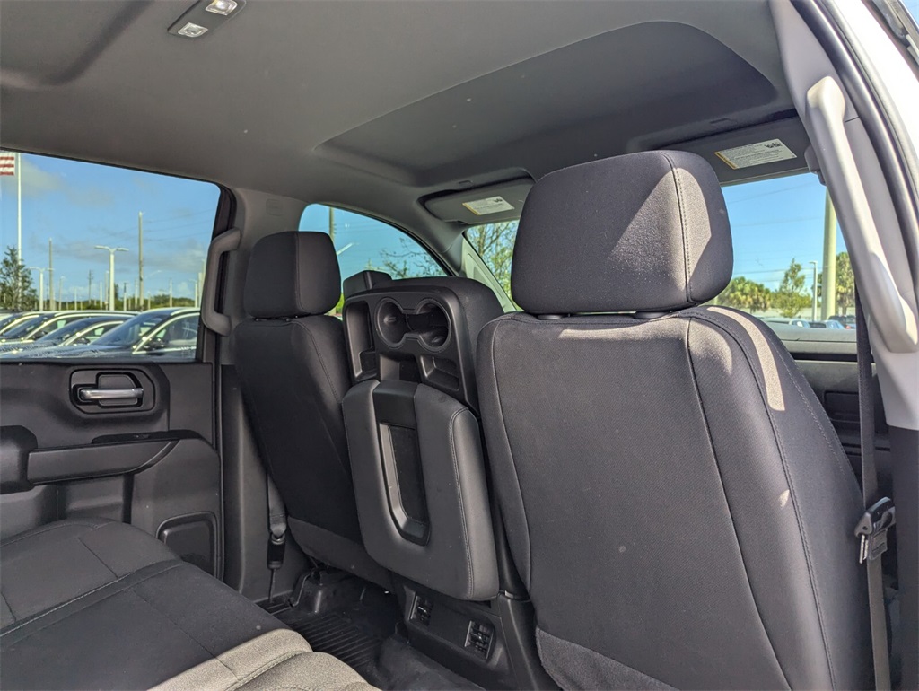 2024 GMC Sierra 2500HD Pro Image 19 of 29