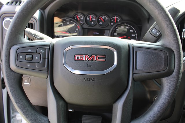 Vehicle image 22 of 34