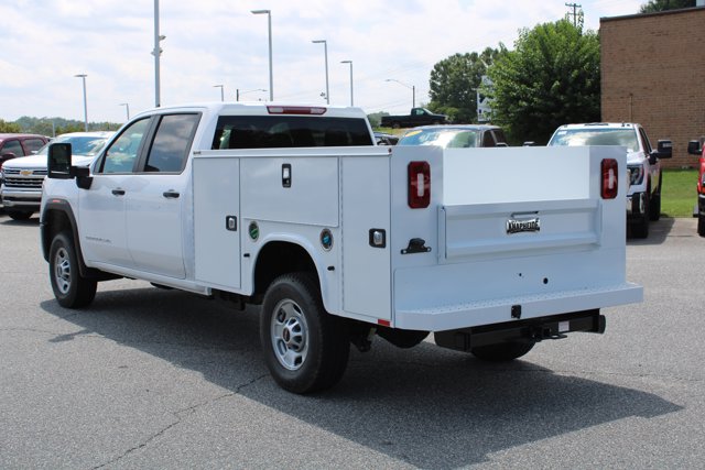 Vehicle image 8 of 34