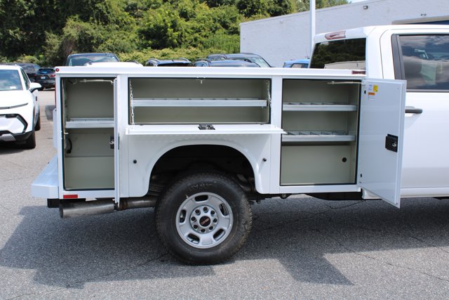 Vehicle image 10 of 34
