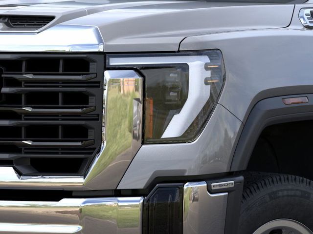 Vehicle image 10 of 24