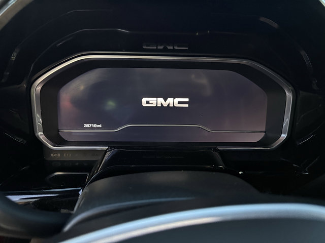 2024 GMC Sierra 2500HD SLT Image 10 of 20