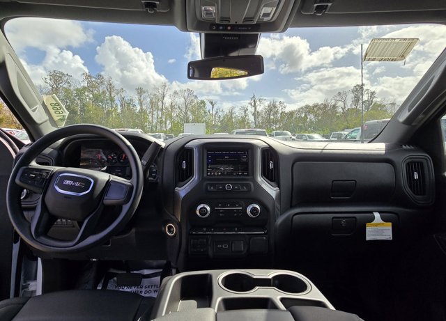 2024 GMC Sierra 3500HD Pro Image 12 of 15