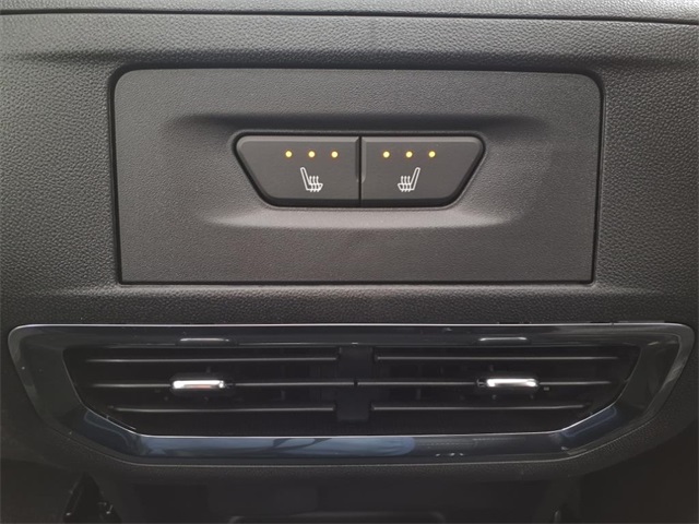 Vehicle image 24 of 25