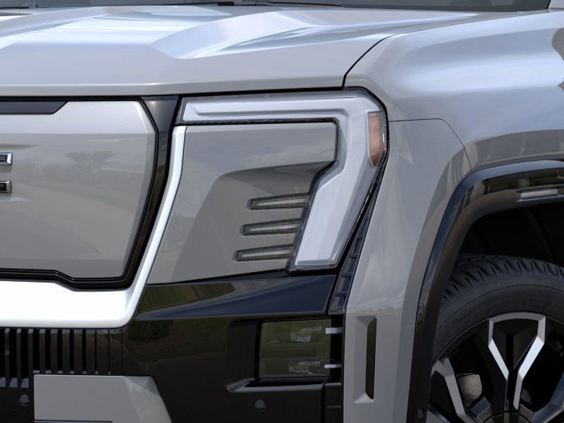 Vehicle image 10 of 24