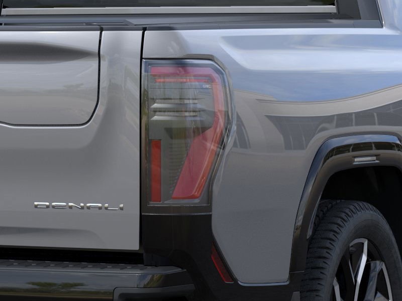 Vehicle image 11 of 24
