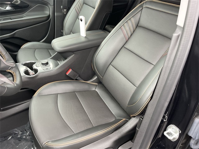 Vehicle image 11 of 24