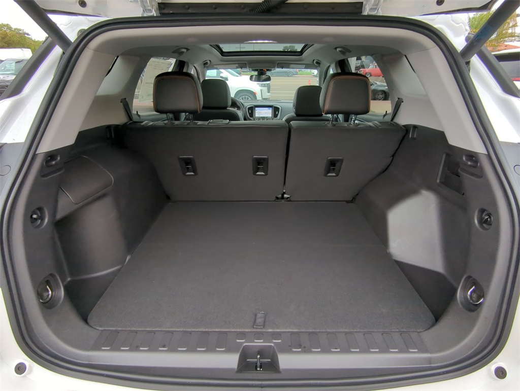 Vehicle image 27 of 36
