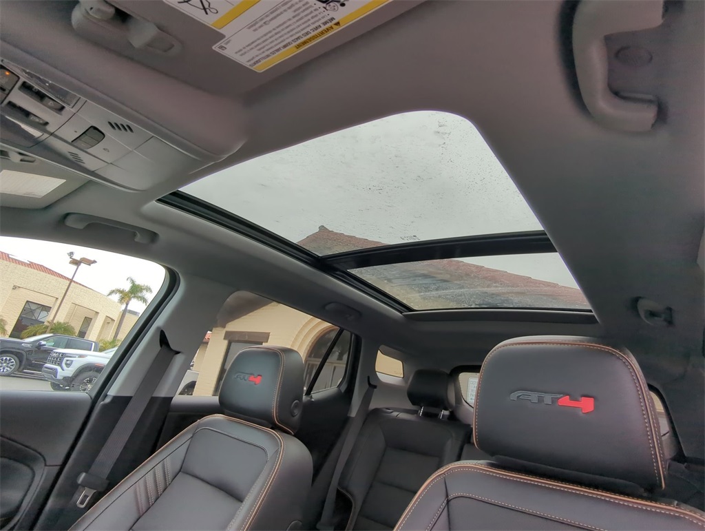 Vehicle image 19 of 36