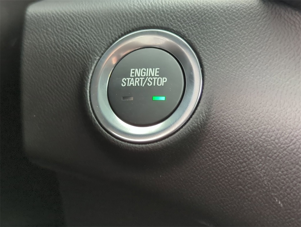 Vehicle image 17 of 36