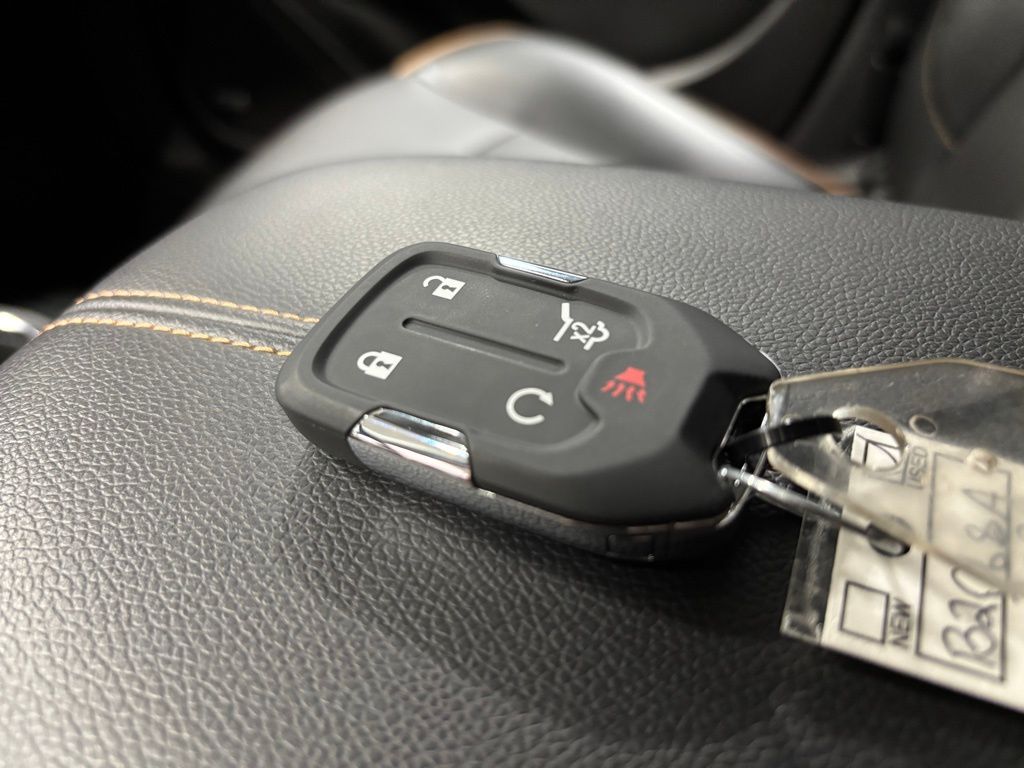 2024 GMC Terrain AT4 Image 15 of 37