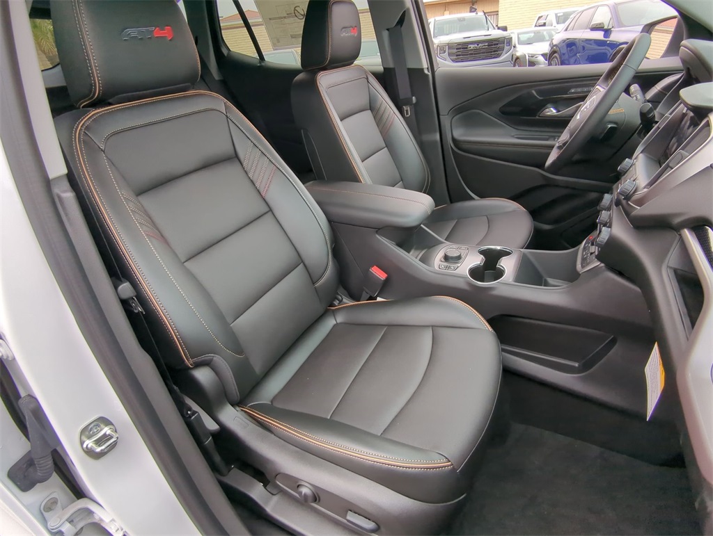 Vehicle image 28 of 35