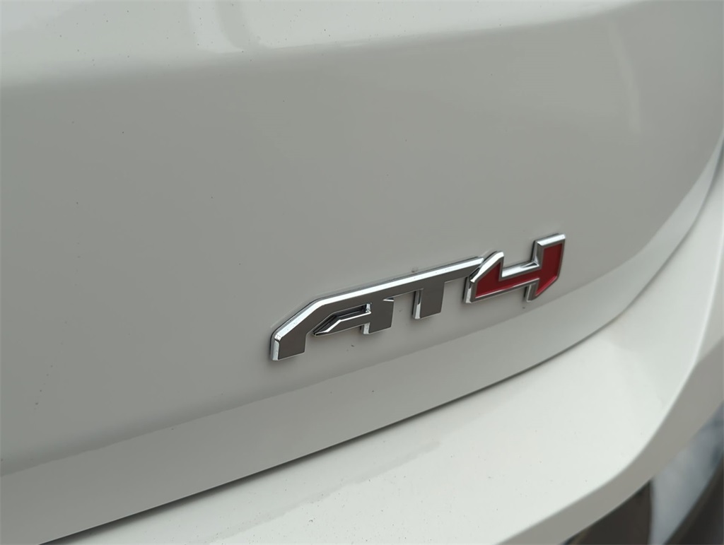 Vehicle image 32 of 35