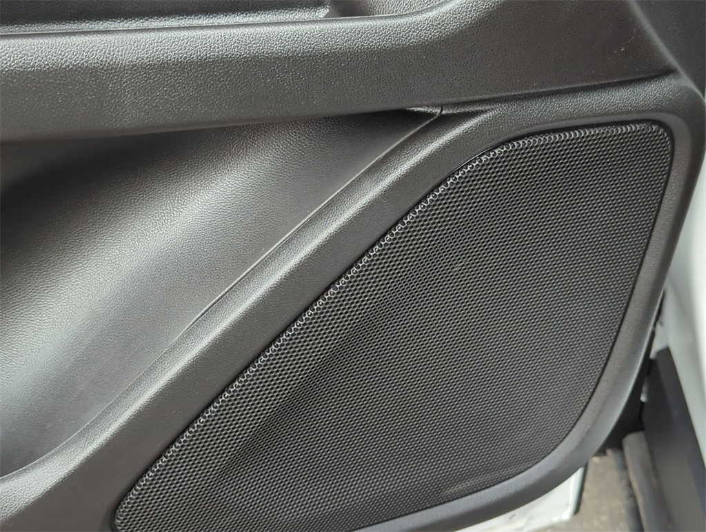 Vehicle image 24 of 35