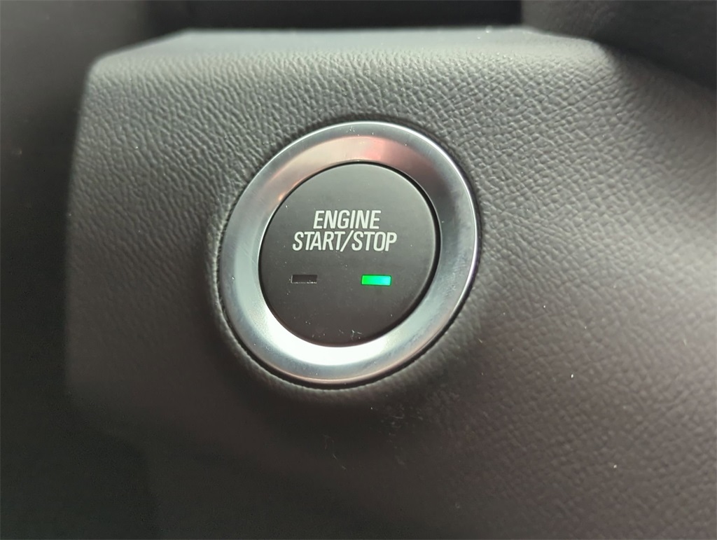 Vehicle image 17 of 35