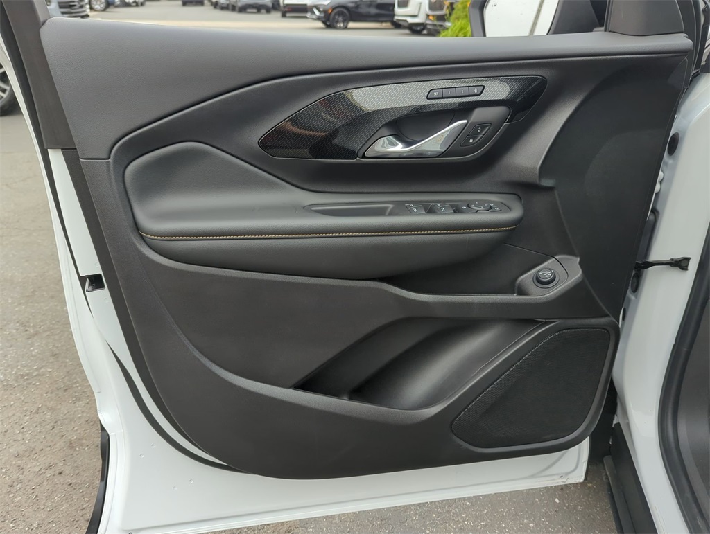 Vehicle image 22 of 35