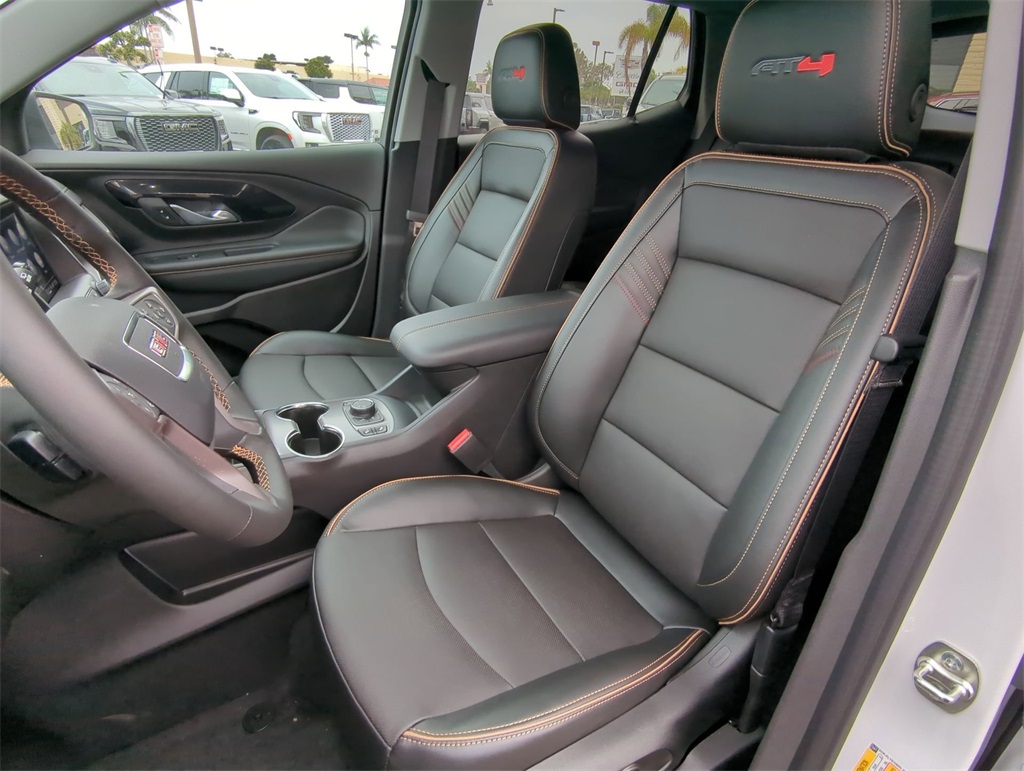 Vehicle image 19 of 35