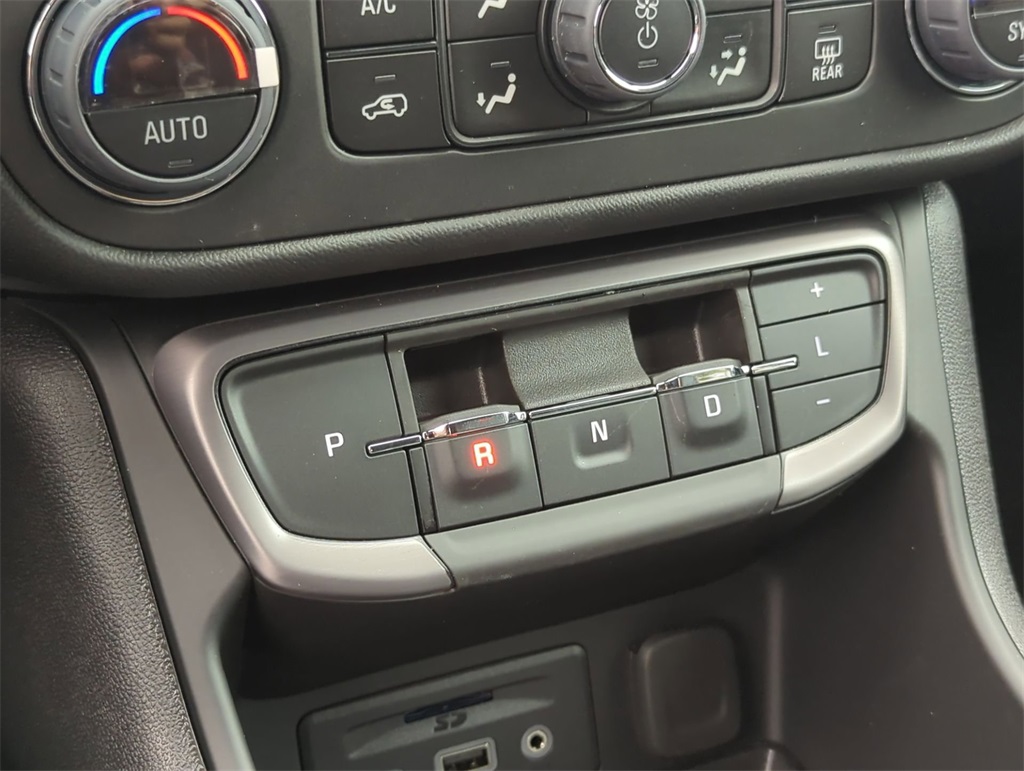 Vehicle image 16 of 35