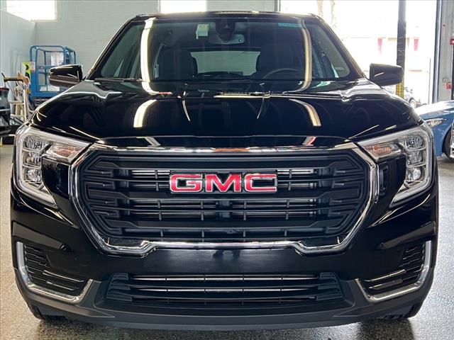 Vehicle image 2 of 23