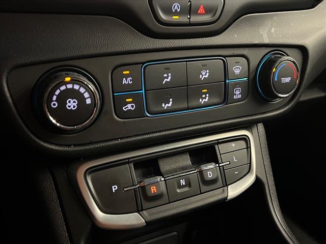 Vehicle image 14 of 23