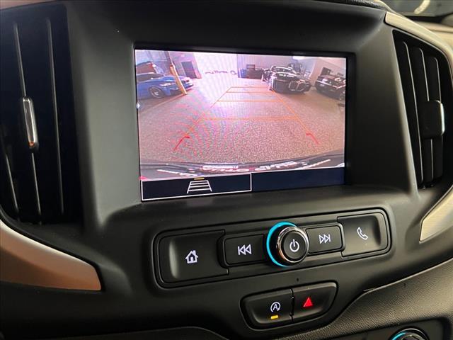 Vehicle image 13 of 23