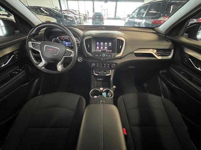Vehicle image 18 of 23
