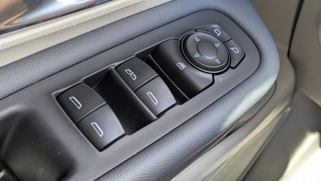 2024 GMC Terrain Denali Image 22 of 36