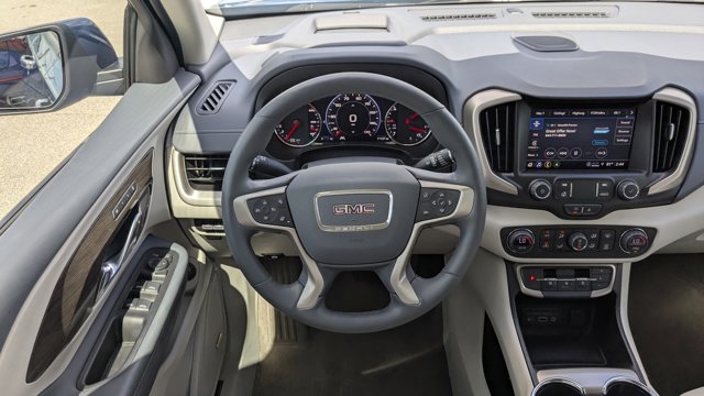 2024 GMC Terrain Denali Image 15 of 36