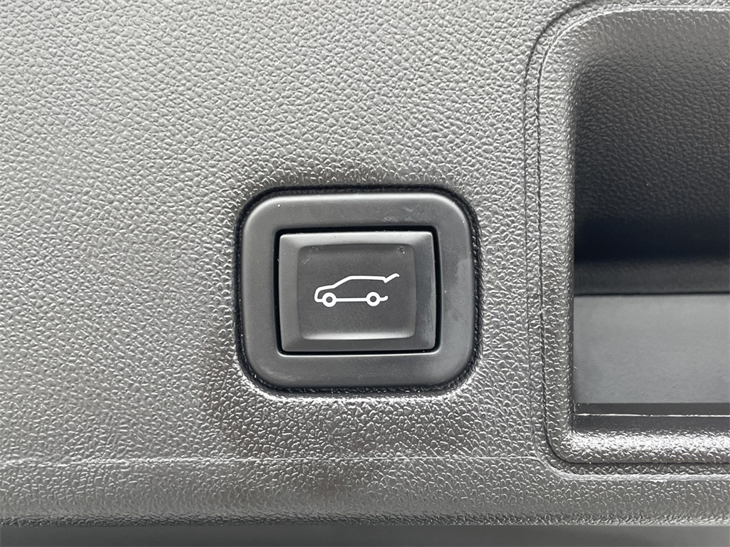 2024 GMC Terrain Denali Image 26 of 35