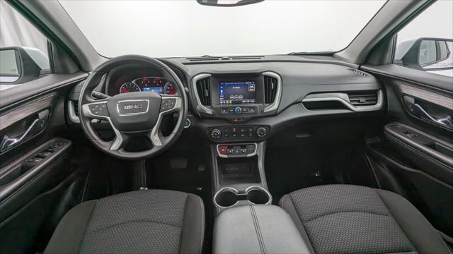 Vehicle image 17 of 32