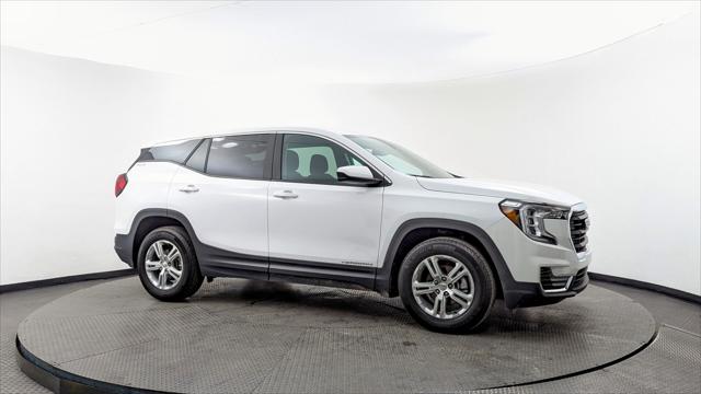 Vehicle image 4 of 32