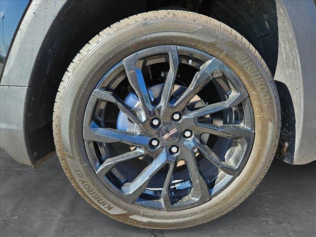 Vehicle image 9 of 18