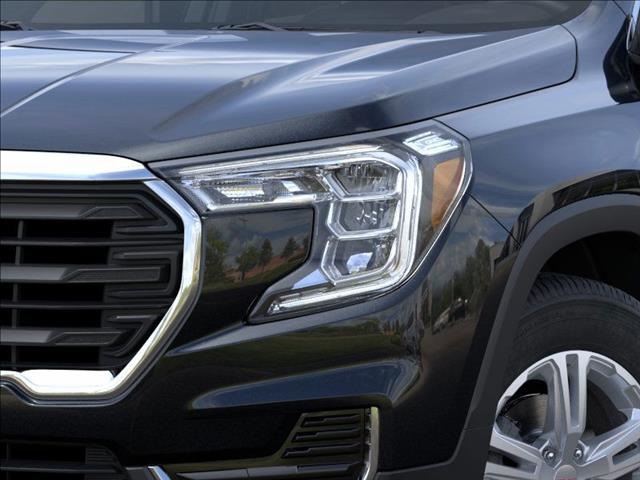 Vehicle image 10 of 24