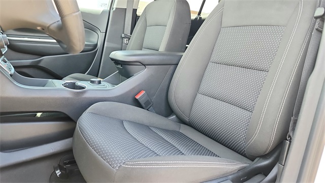 Vehicle image 10 of 46
