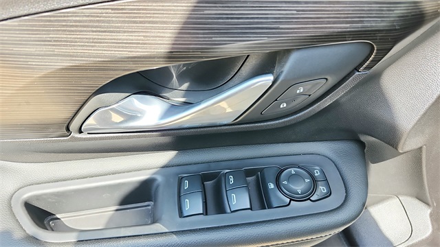 Vehicle image 26 of 46