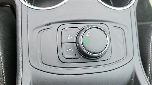 Vehicle image 21 of 46