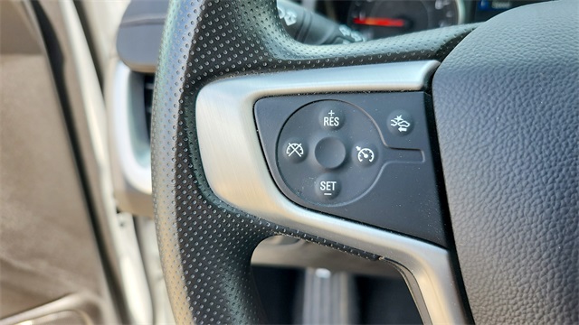Vehicle image 25 of 46