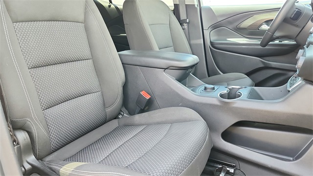 Vehicle image 31 of 46