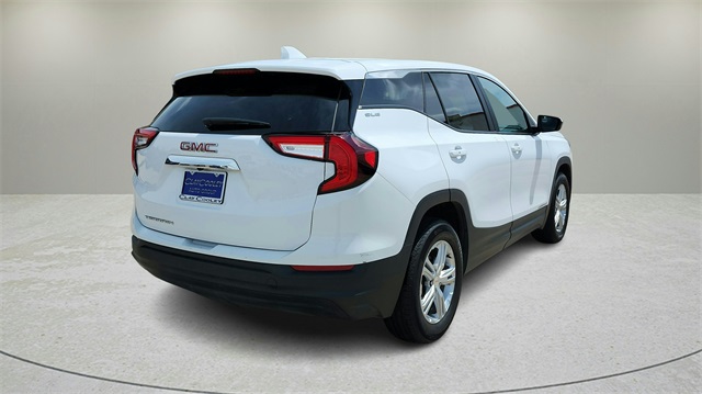 Vehicle image 5 of 46
