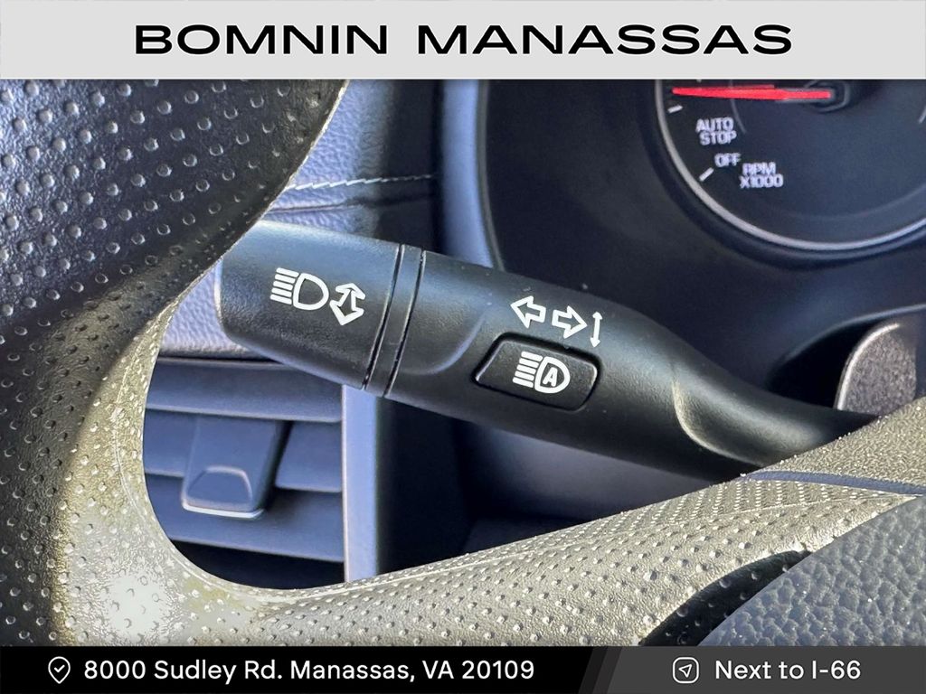 2024 GMC Terrain SLE Image 27 of 30