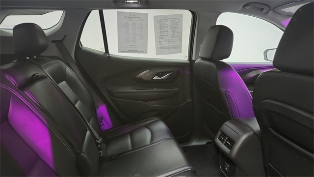 Vehicle image 22 of 26