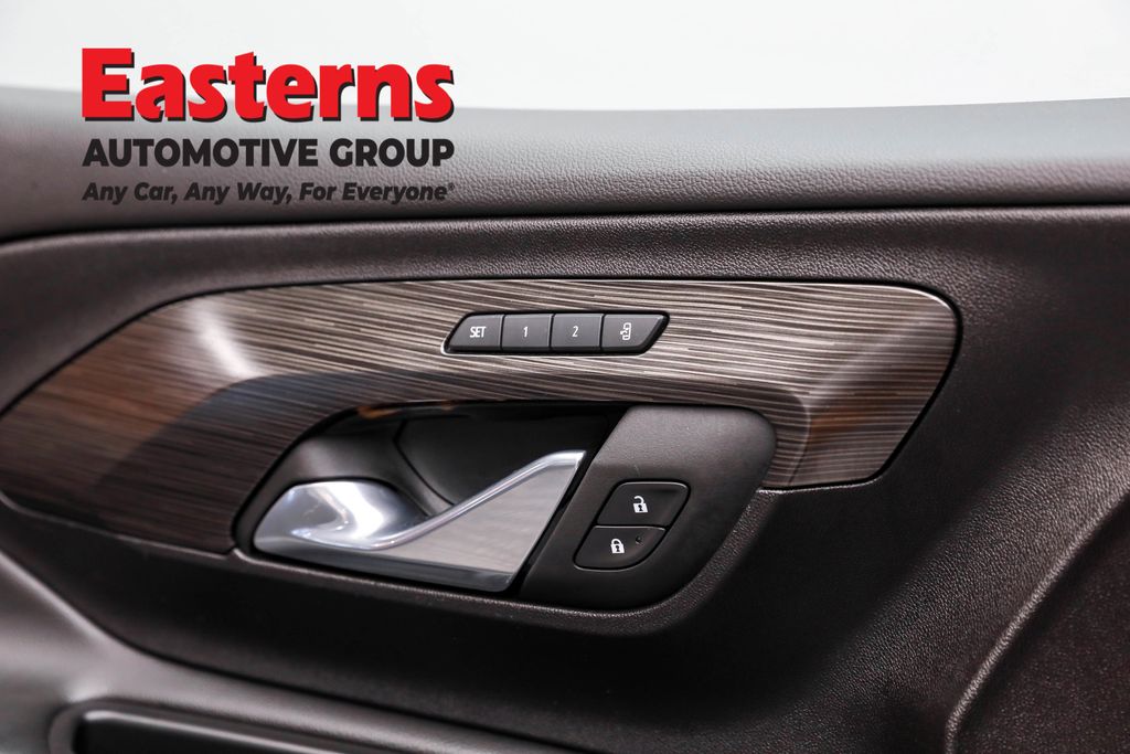 2024 GMC Terrain SLT Image 55 of 64