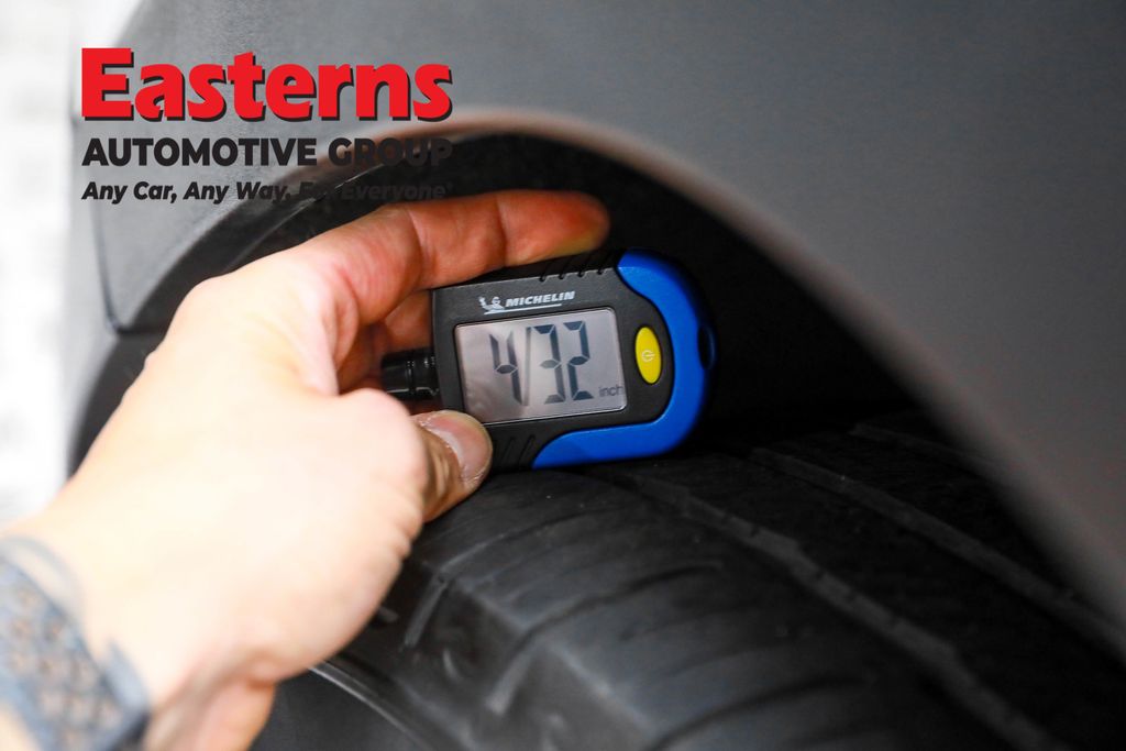 2024 GMC Terrain SLT Image 56 of 64