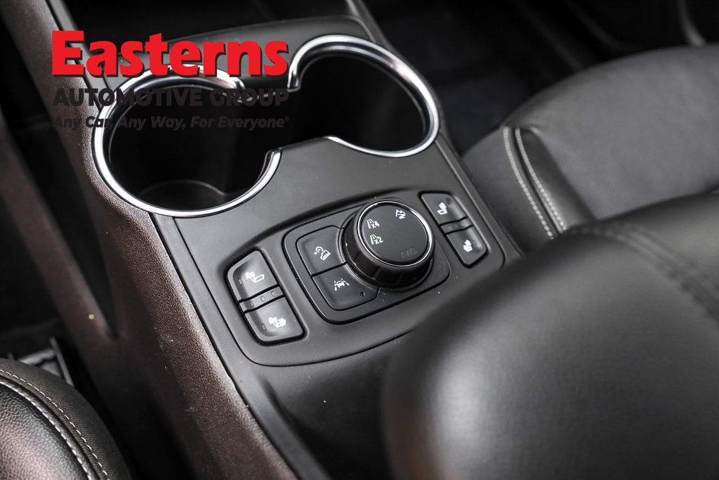 2024 GMC Terrain SLT Image 54 of 64