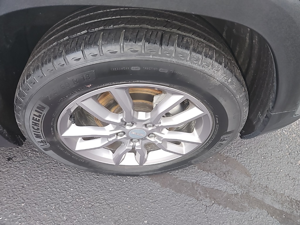 2024 GMC Terrain SLT Image 11 of 31